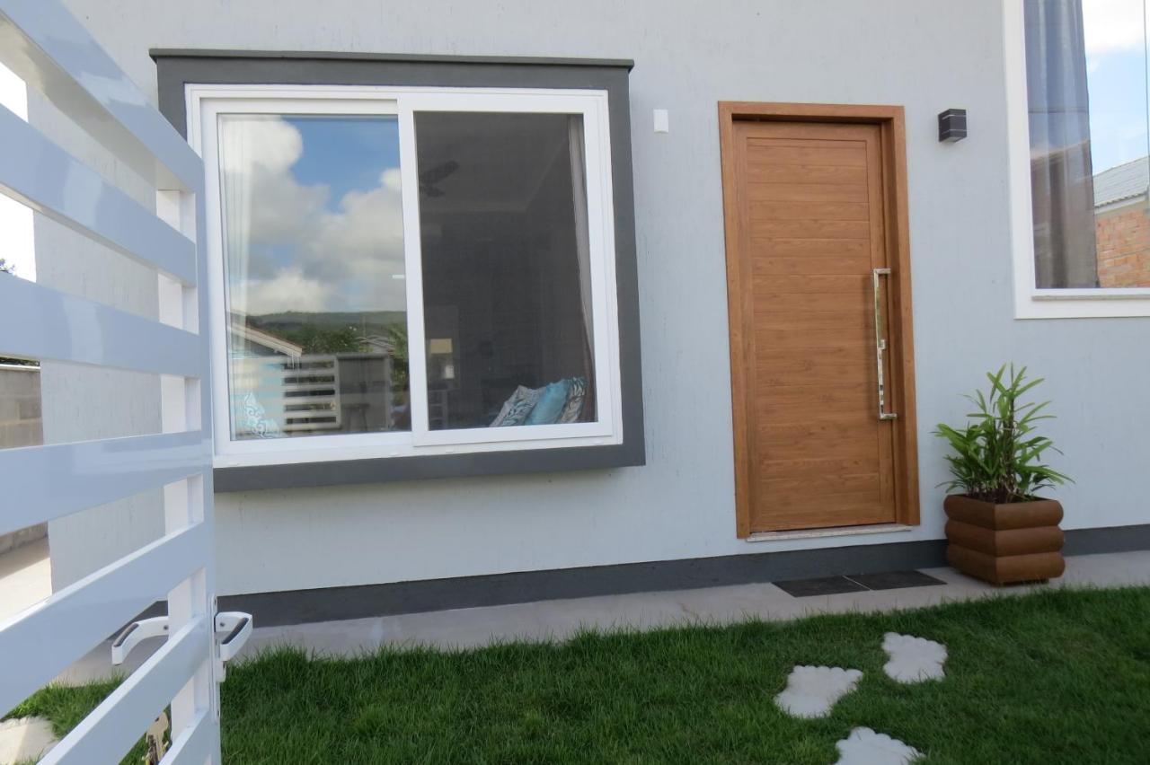 Casa Nova Confortavel E Aconchegante กาโรปาบา ภายนอก รูปภาพ
